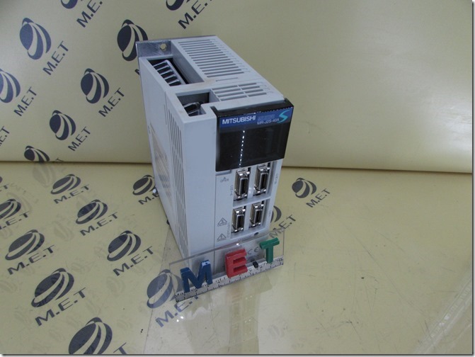 MITSUBISHI MR-J2S-40A (1)