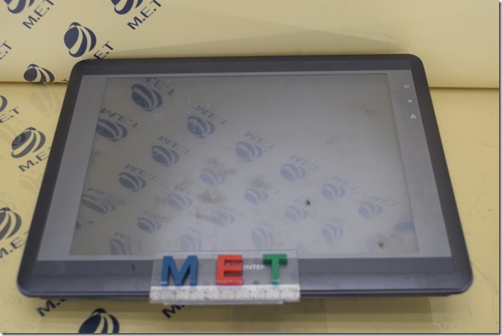 Weintek labs MT8121XE (1)