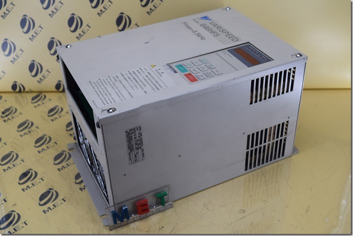 YASKAWA CIMR-HF5S23P7B (1)