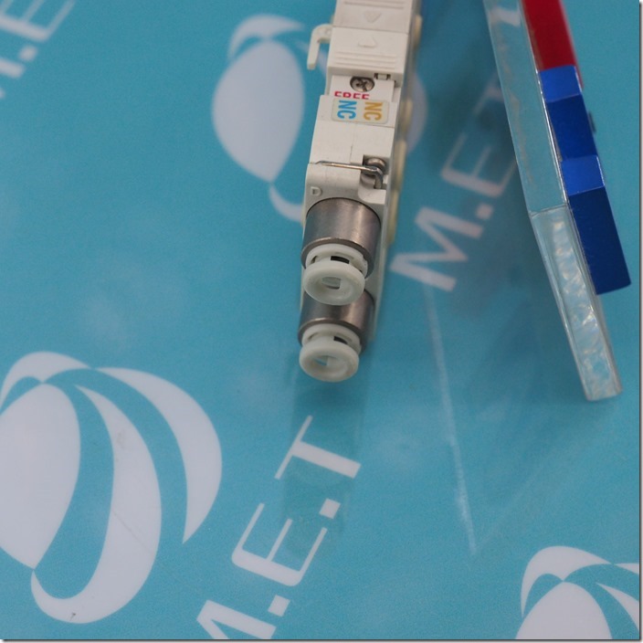 ETC1558_001012