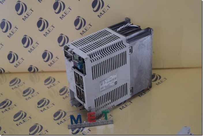 MITSUBISHI MR-J2S-200B (1)
