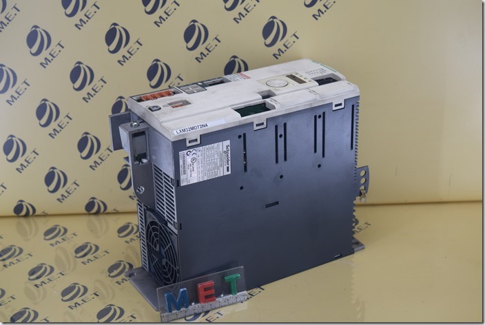 Schneider LXM32MD72N4 (1)