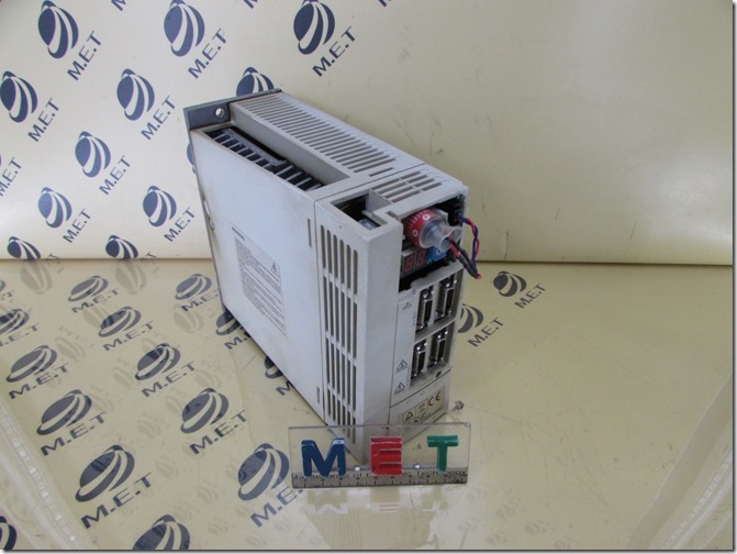 MITSUBISHI MR-J2S-100B (1)