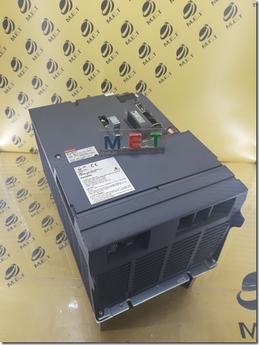 MITSUBISHI MR-J3-DU37KB4-KN015 (1)