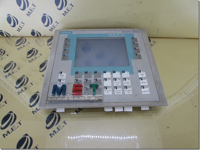 SIEMENS 6AV6 642-0DC01-1AX0 (1)