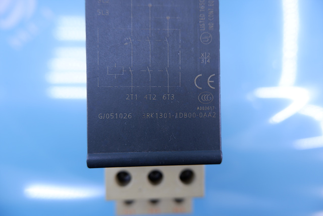 New Sealed Siemens 3RK1301-0CB10-0AB4 In Box Free Shipping