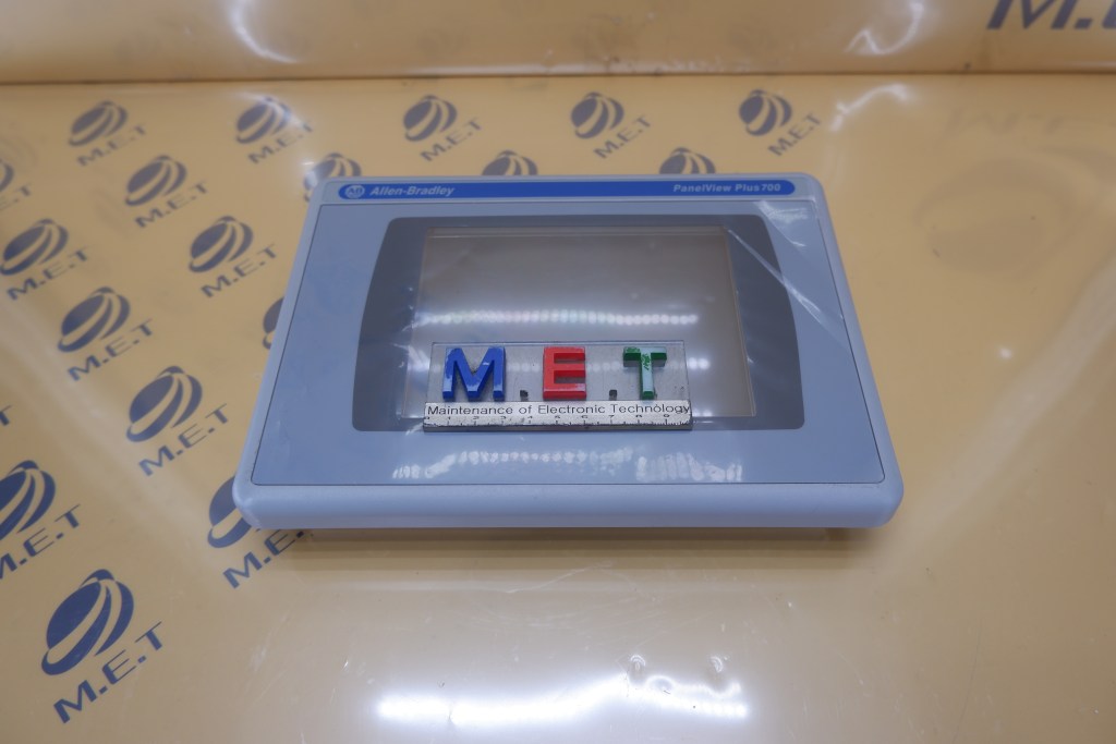 Modulo display touchscreen a colori Allen Bradley 2711P-RDT7C da 7 pol